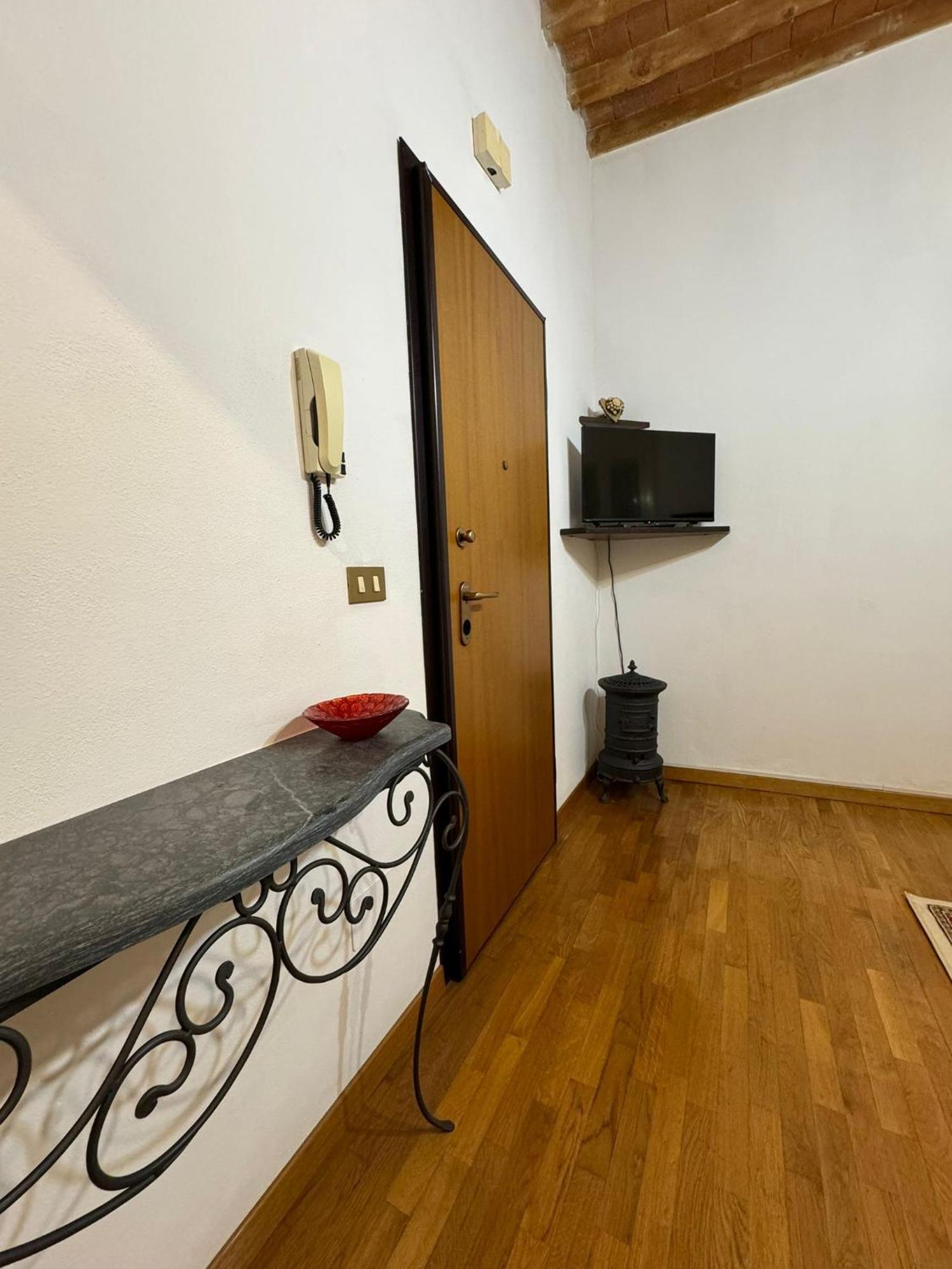 דירות ליבורנו La Casina Di Maya מראה חיצוני תמונה